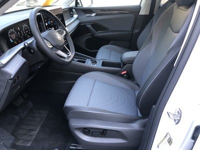 2026 Volkswagen Tiguan SE w/panoramic sunroof