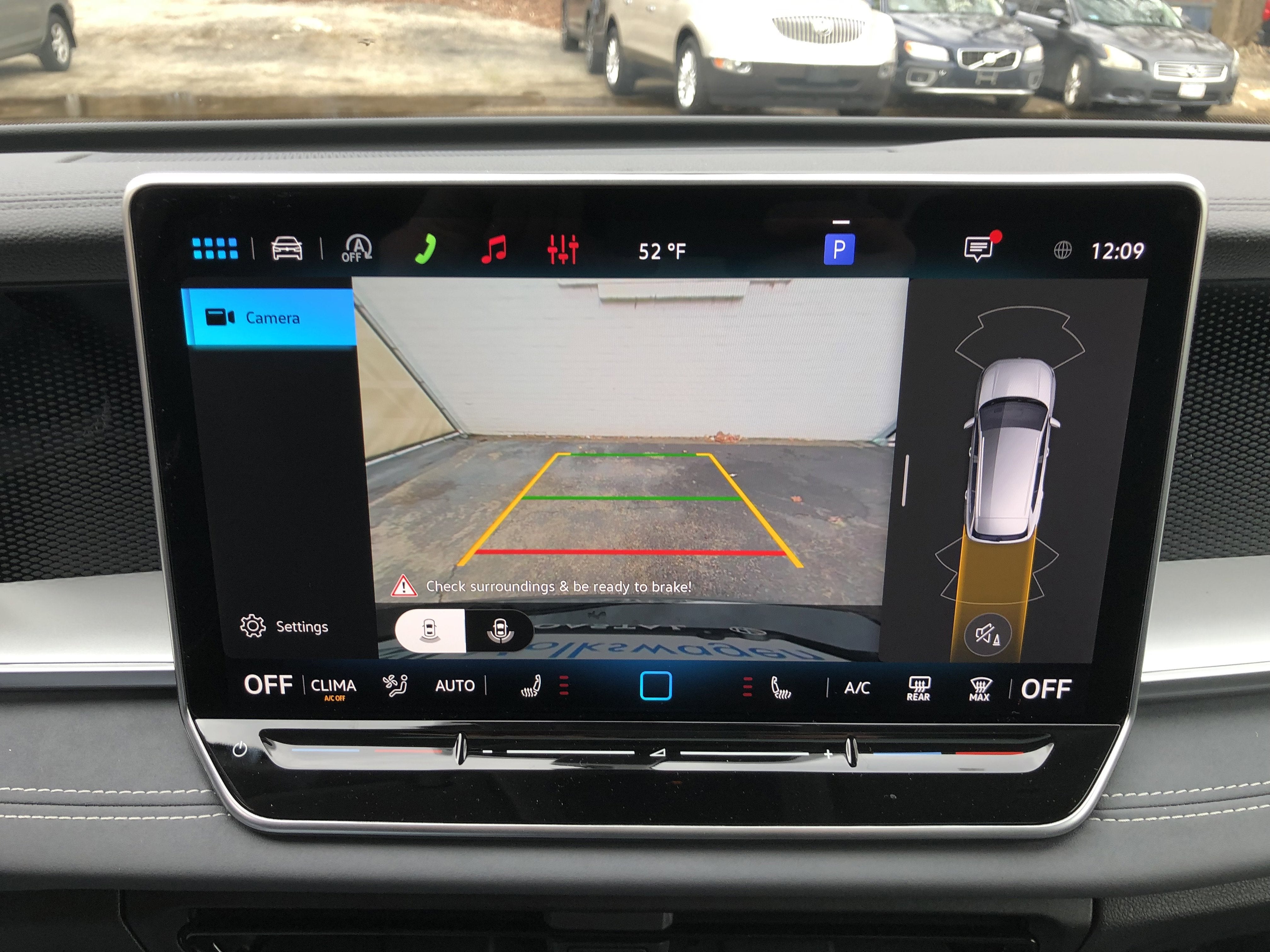 2026 Volkswagen Tiguan SE w/panoramic sunroof