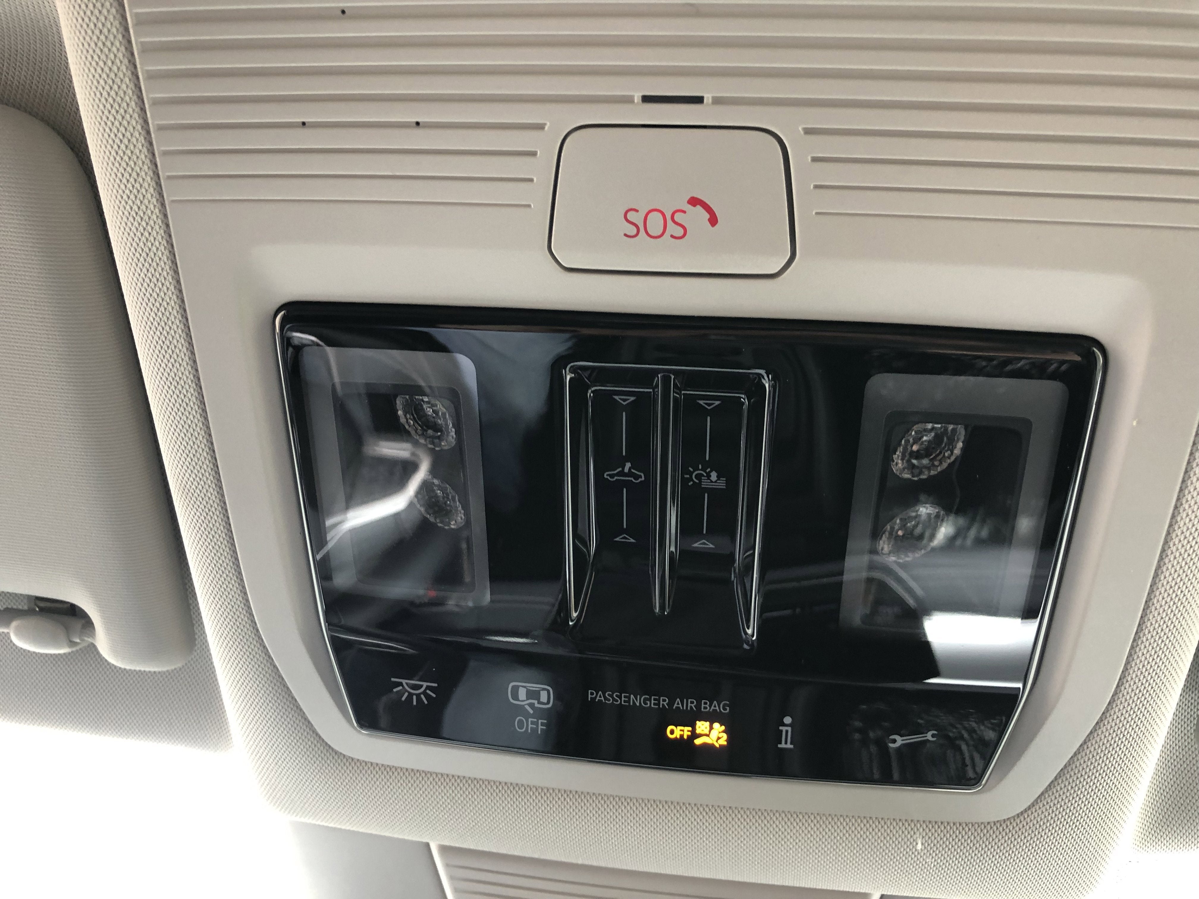 2026 Volkswagen Tiguan SE w/panoramic sunroof