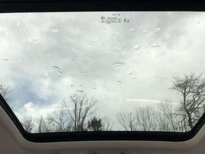 2026 Volkswagen Tiguan SE w/panoramic sunroof