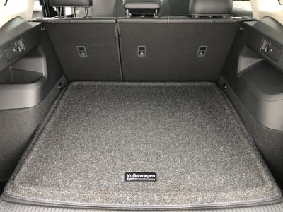 2026 Volkswagen Tiguan SE w/panoramic sunroof