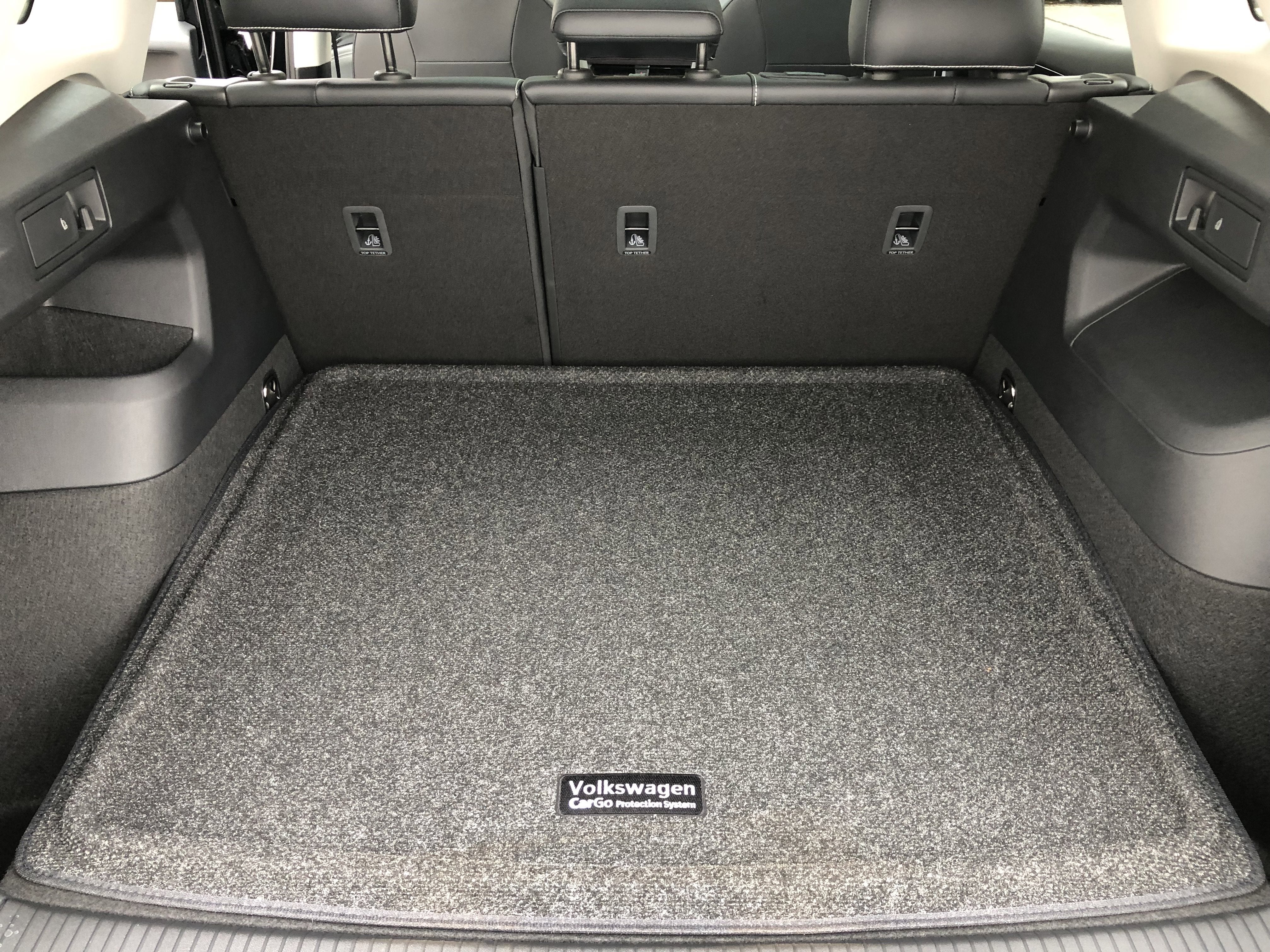 2026 Volkswagen Tiguan SE w/panoramic sunroof