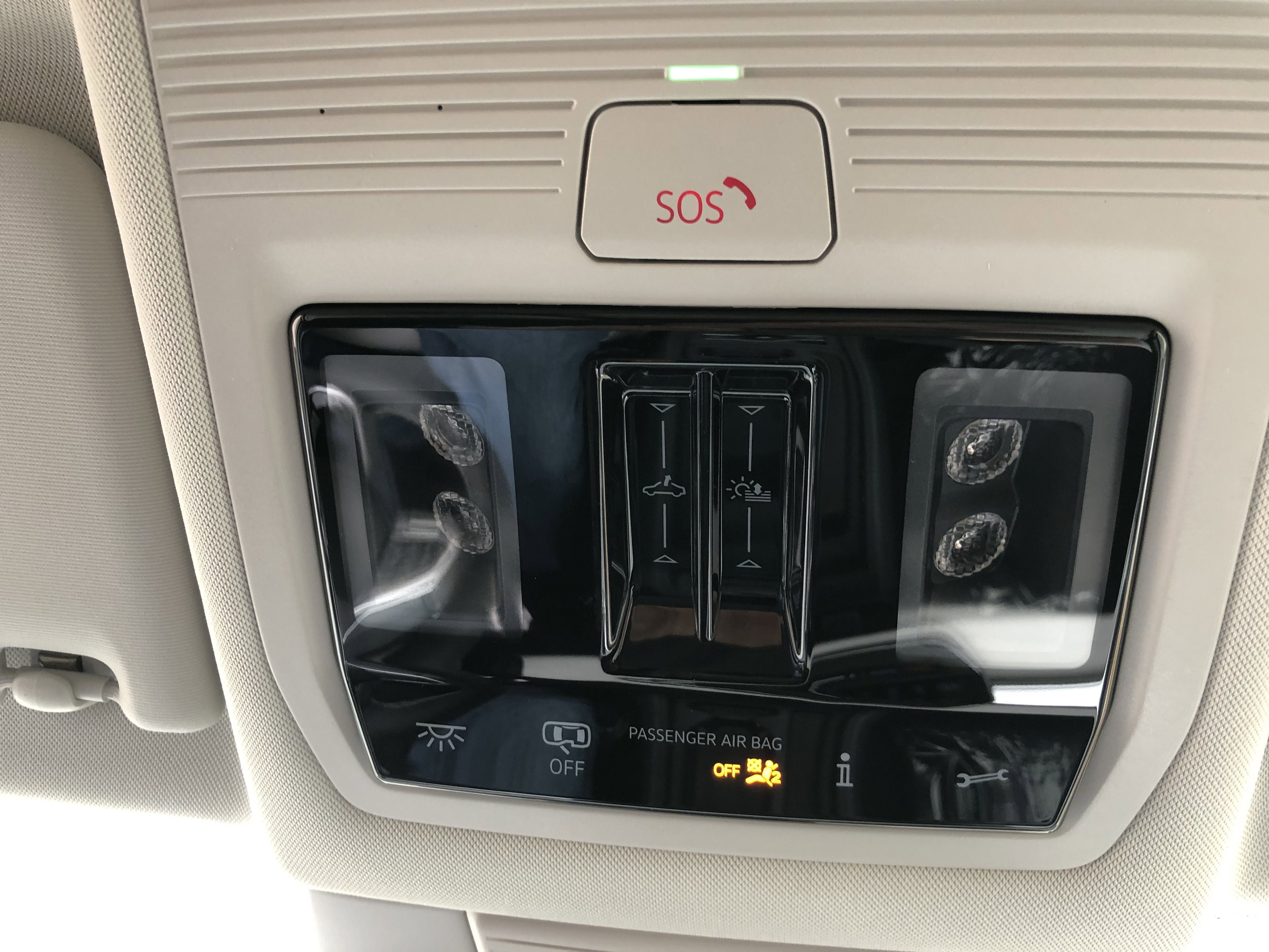 2026 Volkswagen Tiguan SE w/panoramic sunroof