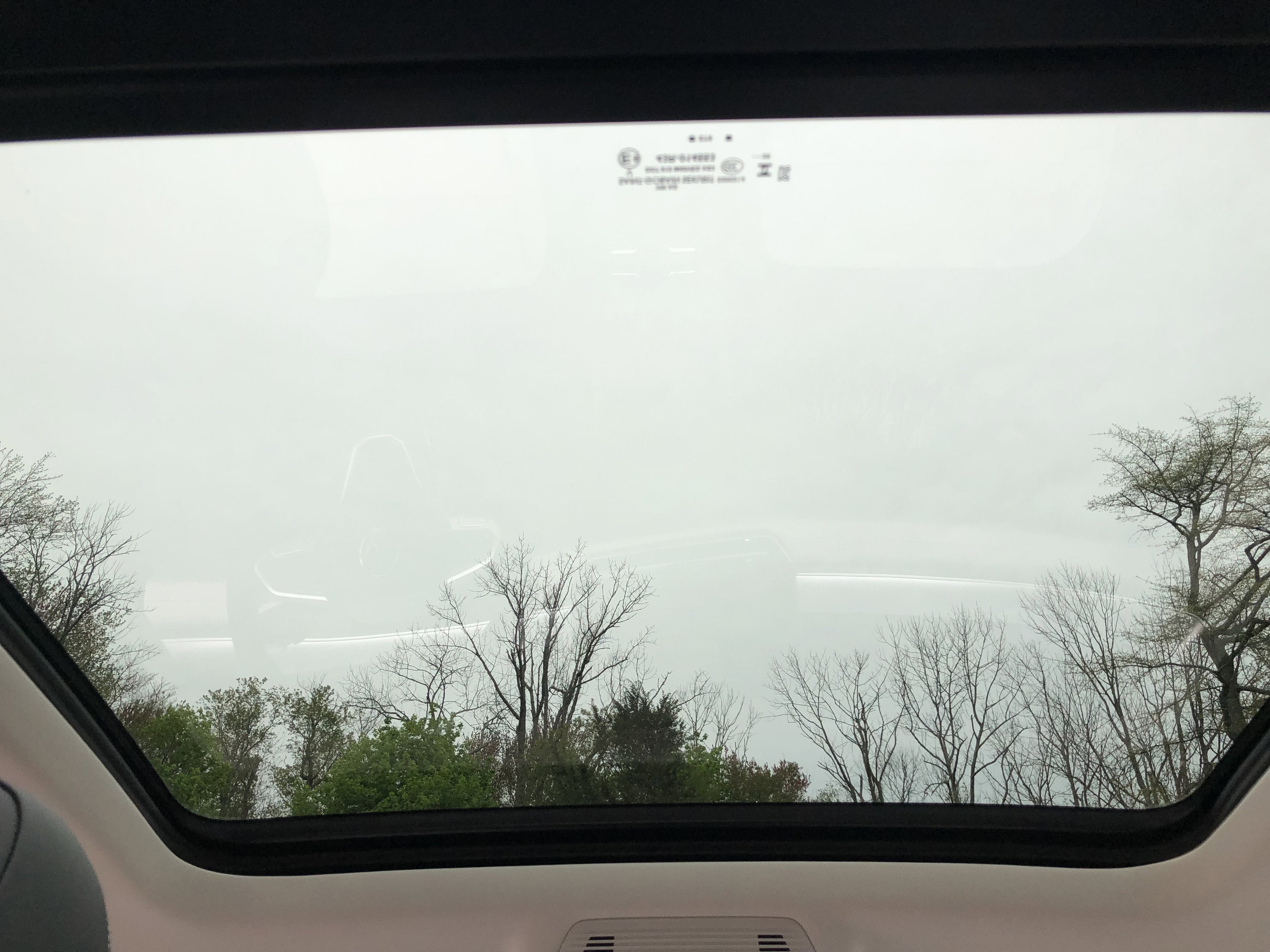 2026 Volkswagen Tiguan SE w/panoramic sunroof