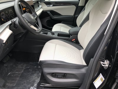 2026 Volkswagen Tiguan SE w/panoramic sunroof