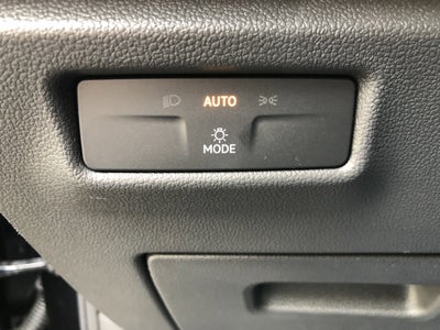2026 Volkswagen Tiguan SE w/panoramic sunroof