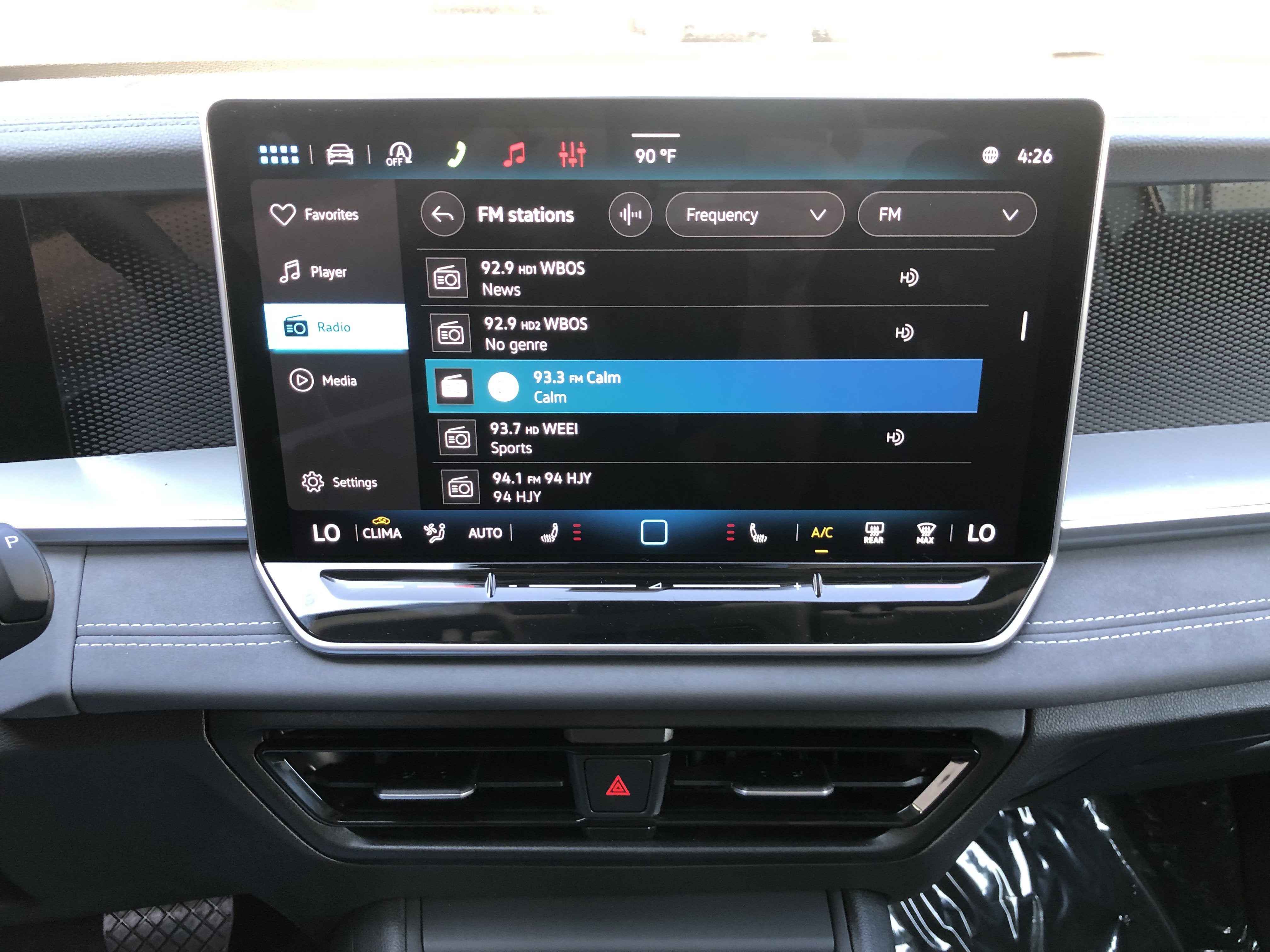 2026 Volkswagen Tiguan SE w/panoramic sunroof