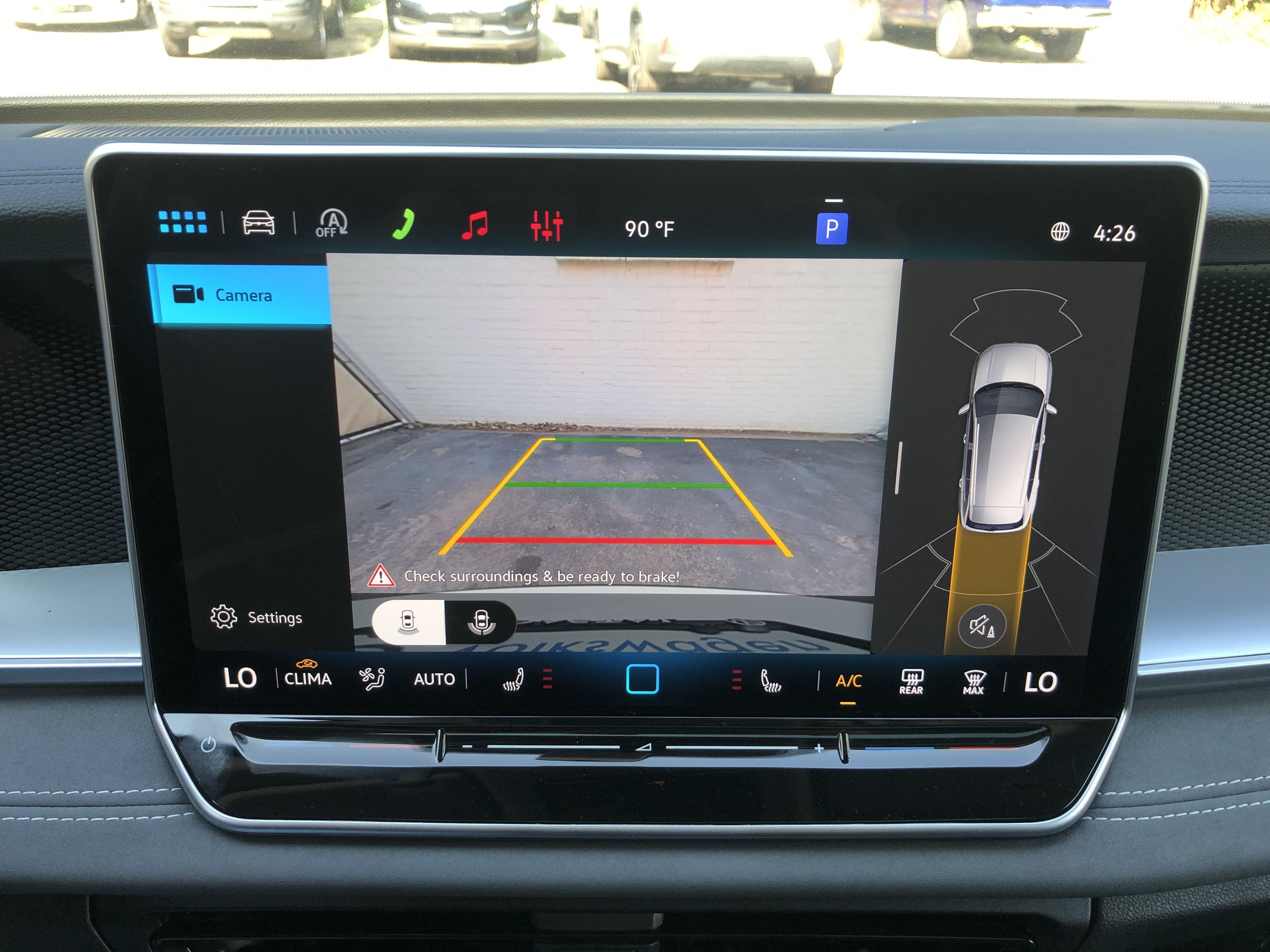2026 Volkswagen Tiguan SE w/panoramic sunroof