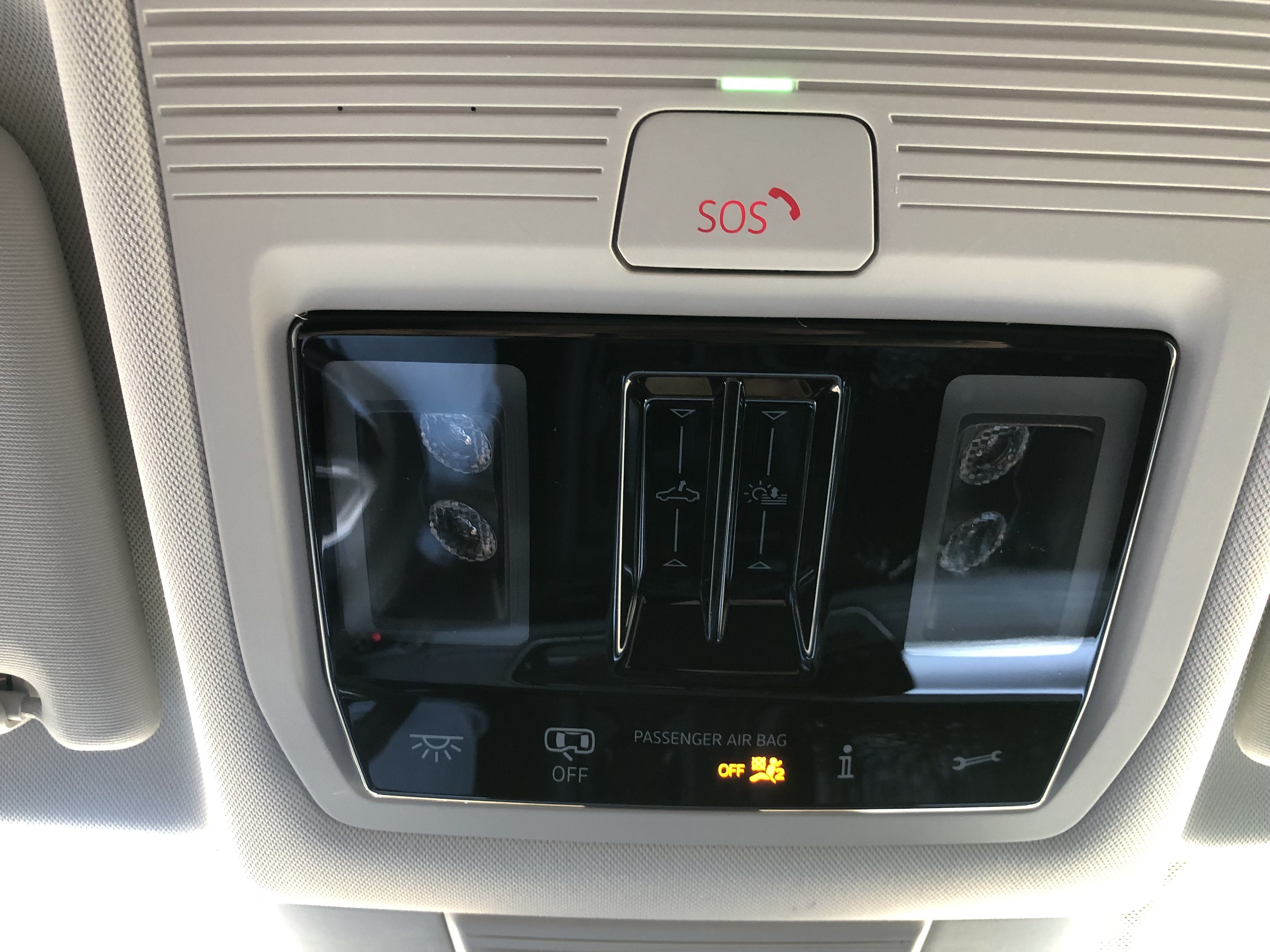 2026 Volkswagen Tiguan SE w/panoramic sunroof