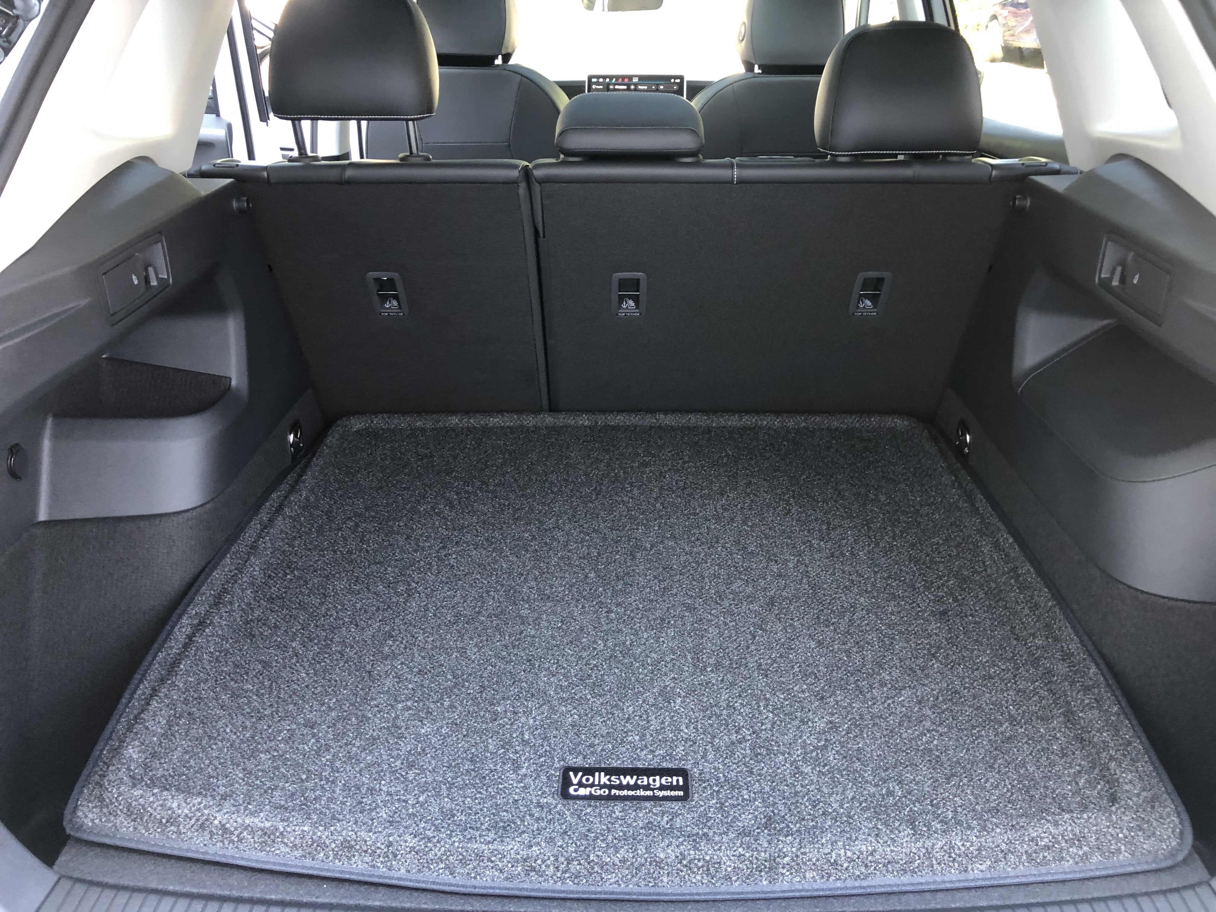 2026 Volkswagen Tiguan SE w/panoramic sunroof