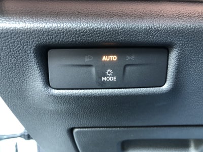2026 Volkswagen Tiguan SE w/panoramic sunroof