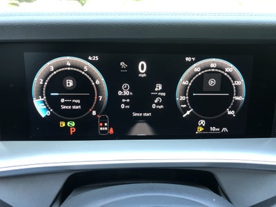 2026 Volkswagen Tiguan SE w/panoramic sunroof