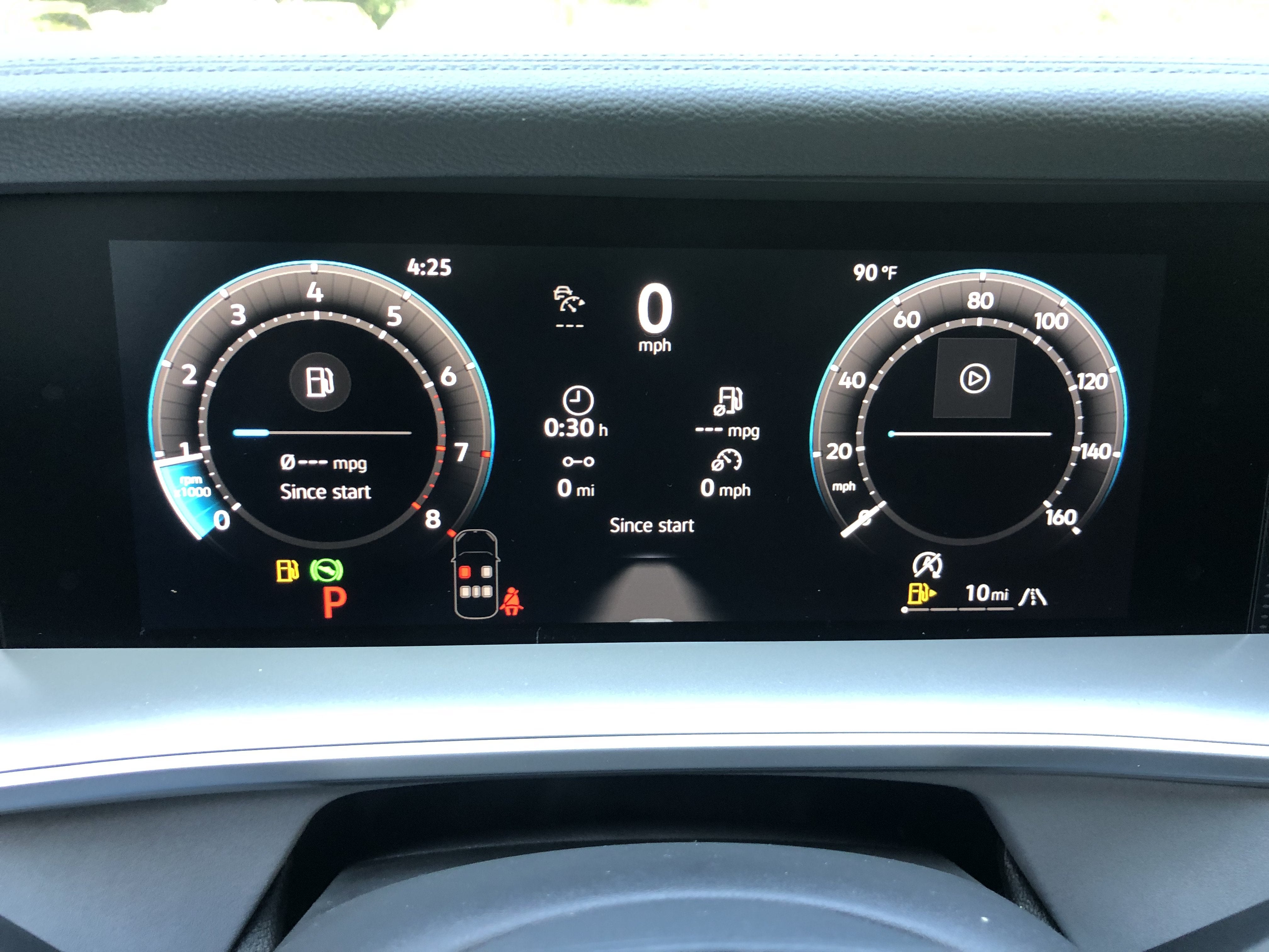 2026 Volkswagen Tiguan SE w/panoramic sunroof