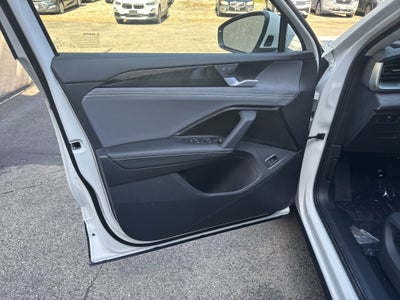 2026 Volkswagen Tiguan SE w/panoramic sunroof