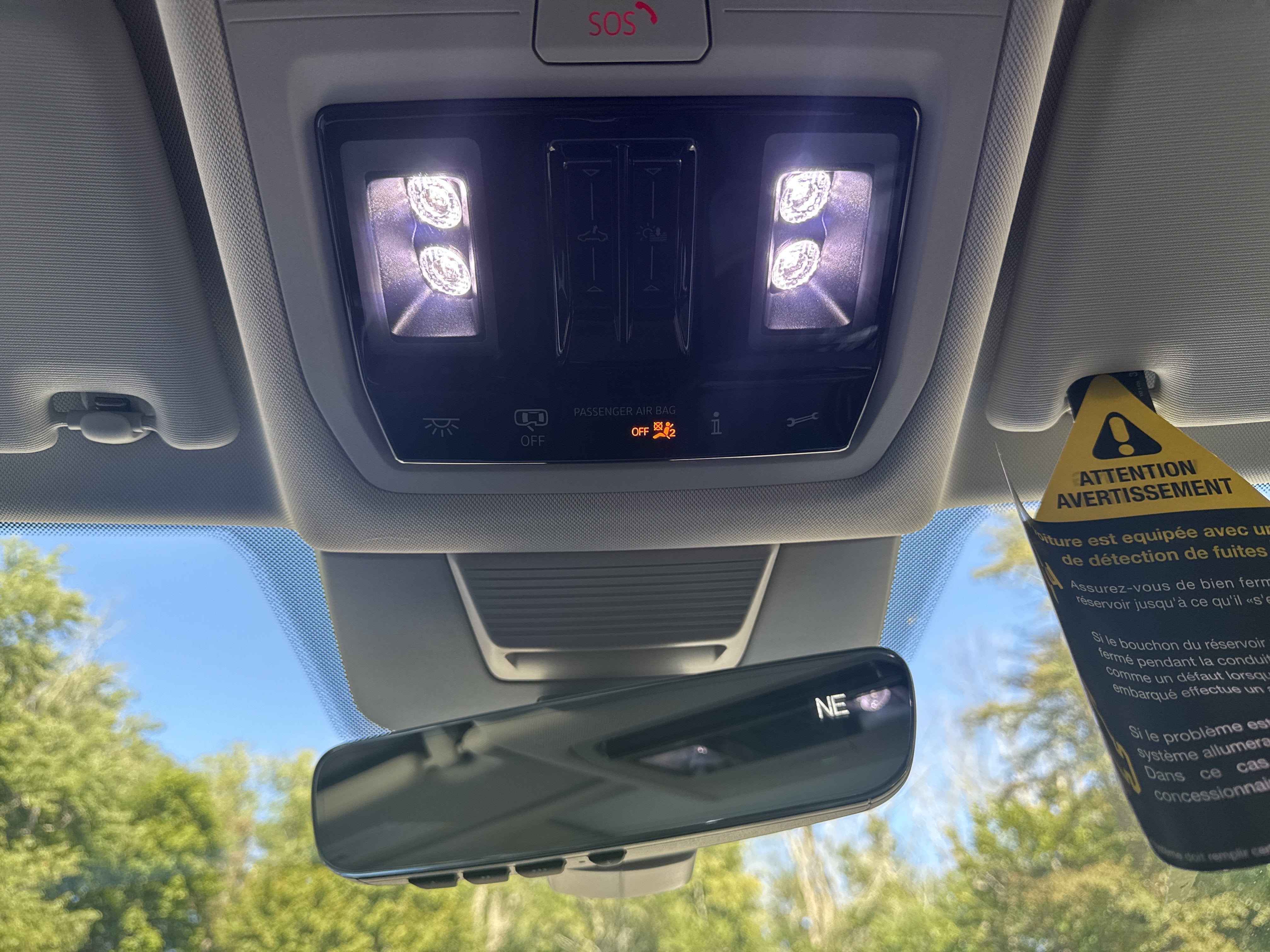 2026 Volkswagen Tiguan SE w/panoramic sunroof