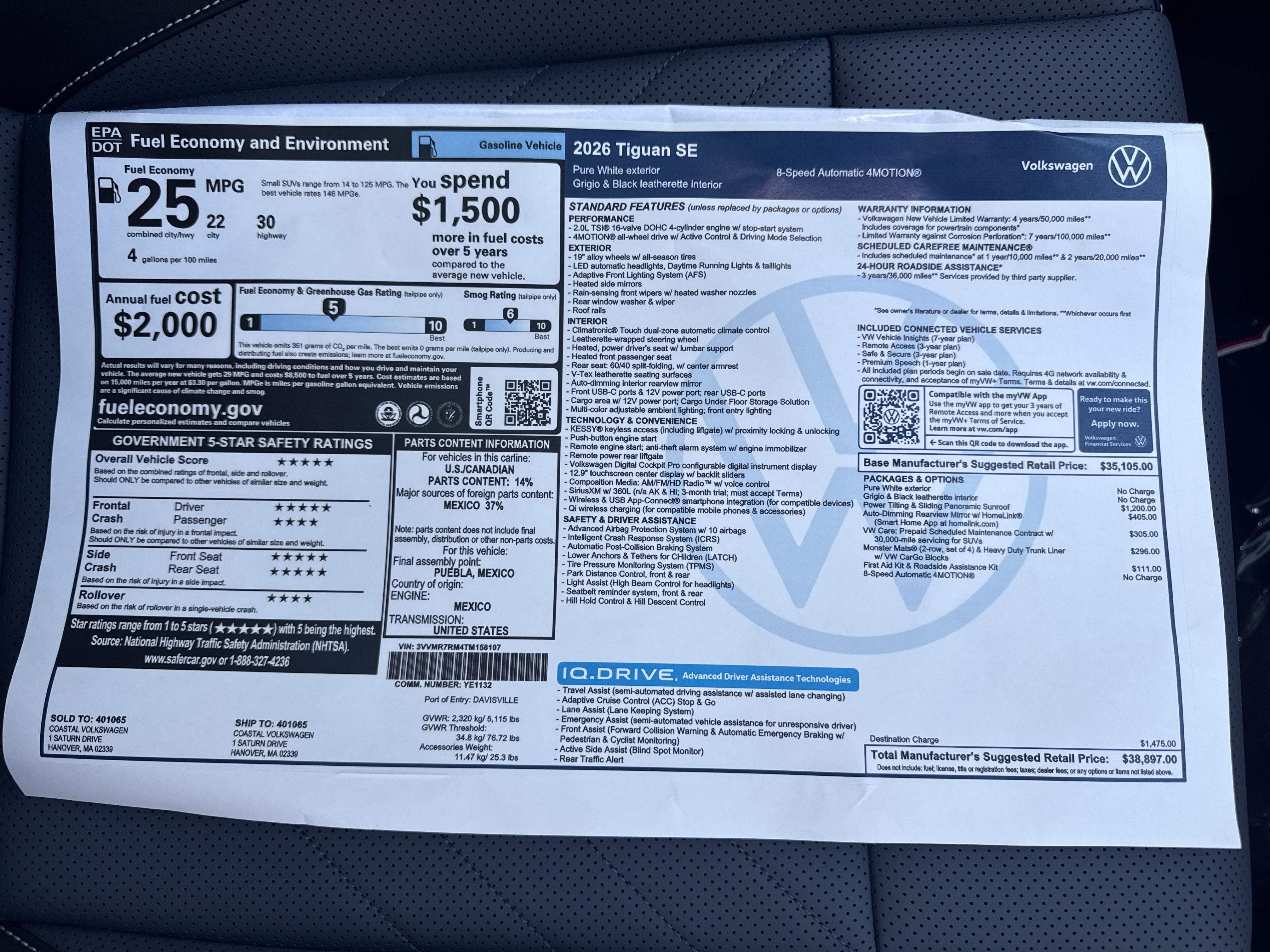2026 Volkswagen Tiguan SE w/panoramic sunroof