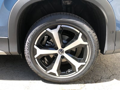 2026 Volkswagen Tiguan SE w/panoramic sunroof