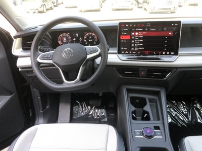 2026 Volkswagen Tiguan SE w/panoramic sunroof