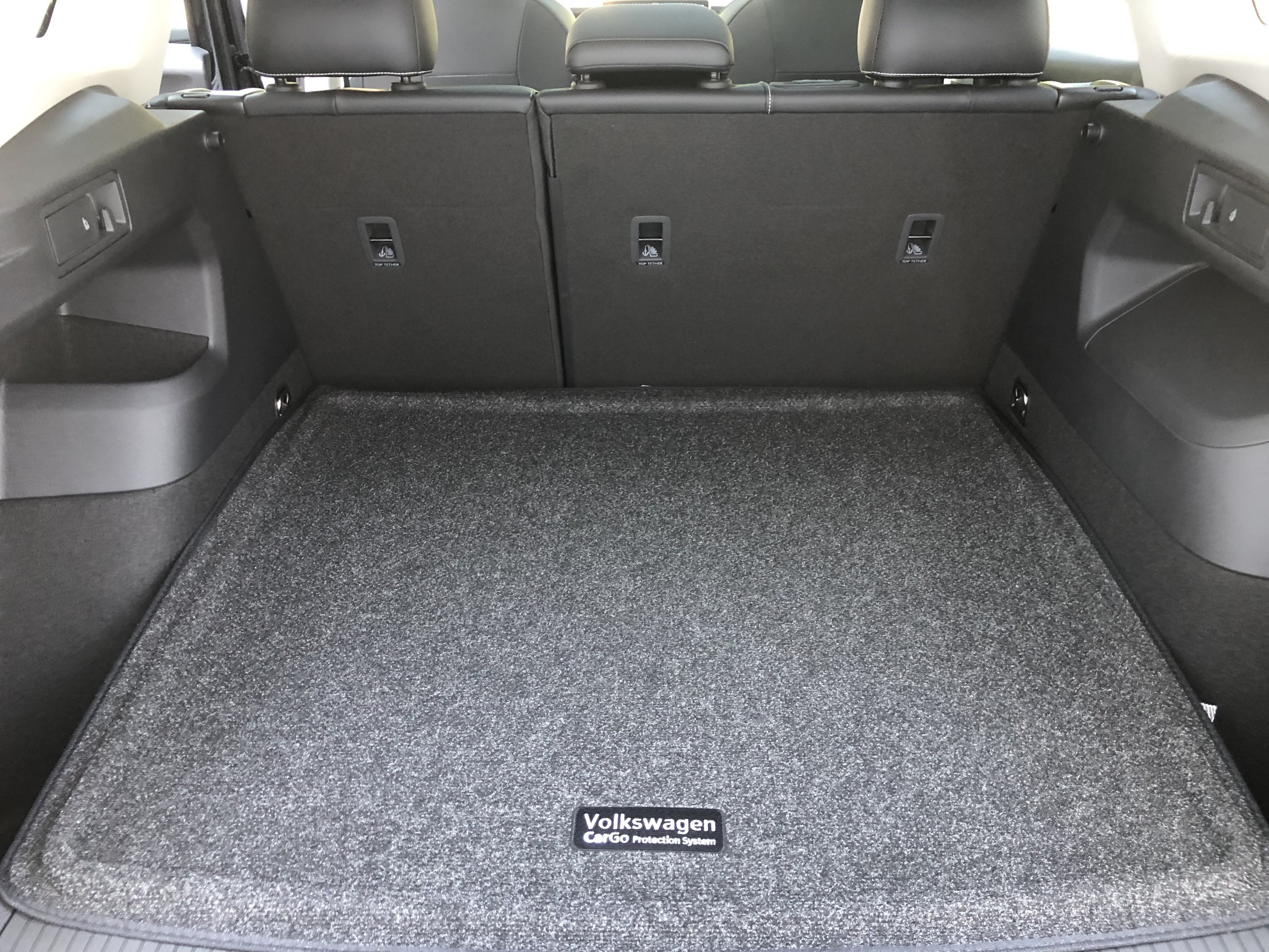 2026 Volkswagen Tiguan SE w/panoramic sunroof