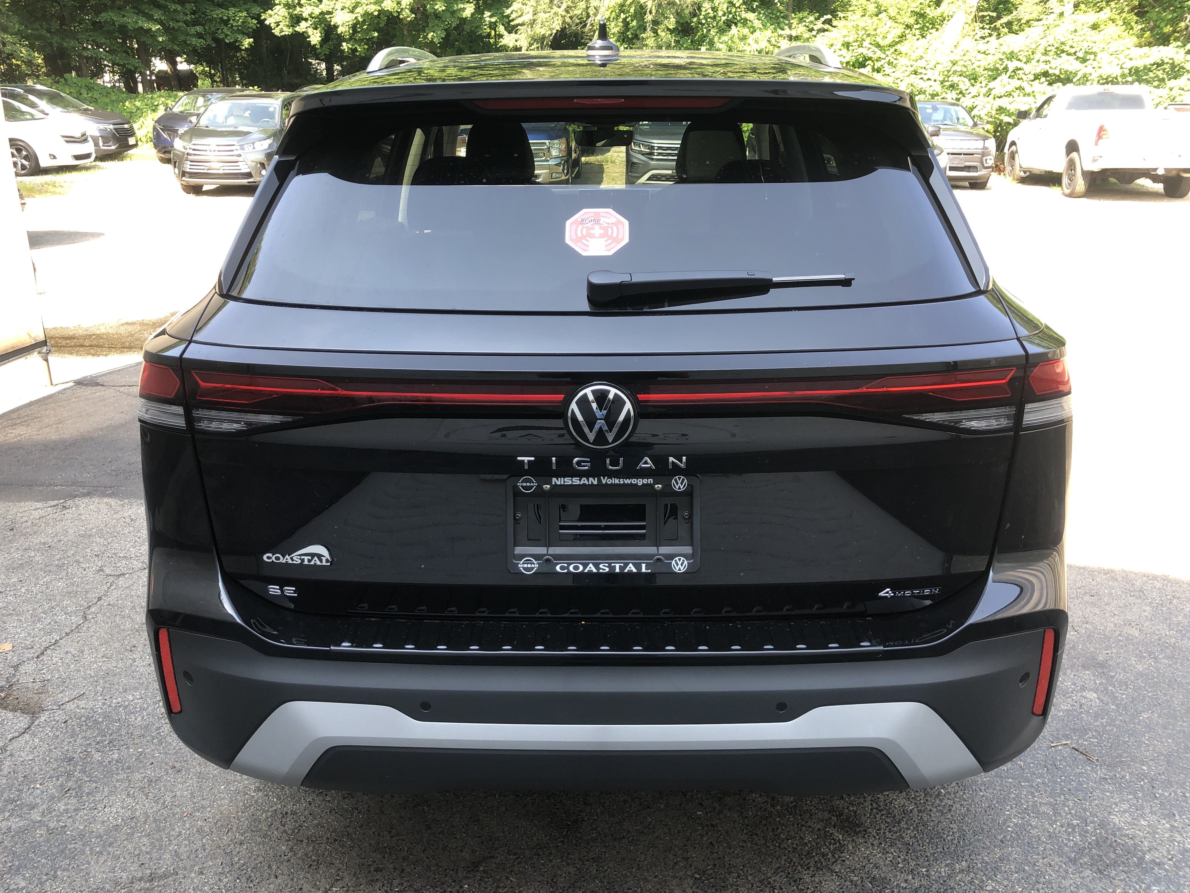 2026 Volkswagen Tiguan SE w/panoramic sunroof