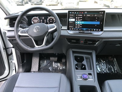 2026 Volkswagen Tiguan SE w/panoramic sunroof