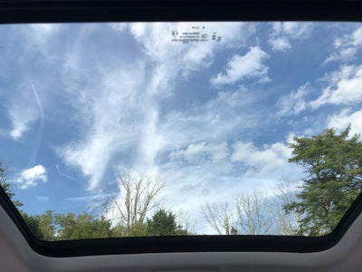 2026 Volkswagen Tiguan SE w/panoramic sunroof