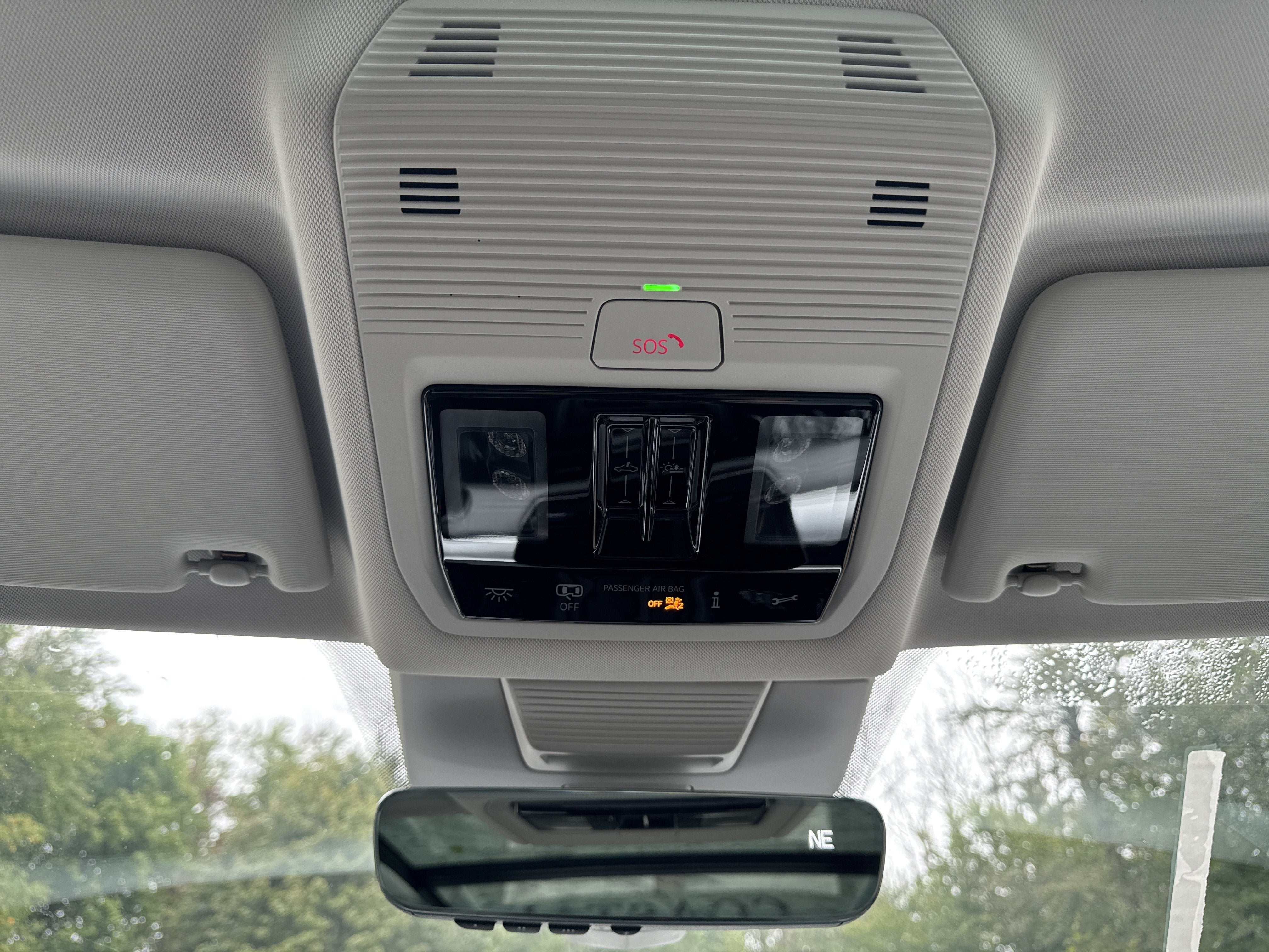 2026 Volkswagen Tiguan SE w/panoramic sunroof