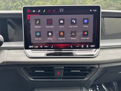 2026 Volkswagen Tiguan SE w/panoramic sunroof