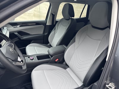 2026 Volkswagen Tiguan SE w/panoramic sunroof
