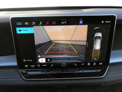 2026 Volkswagen Tiguan SE w/panoramic sunroof