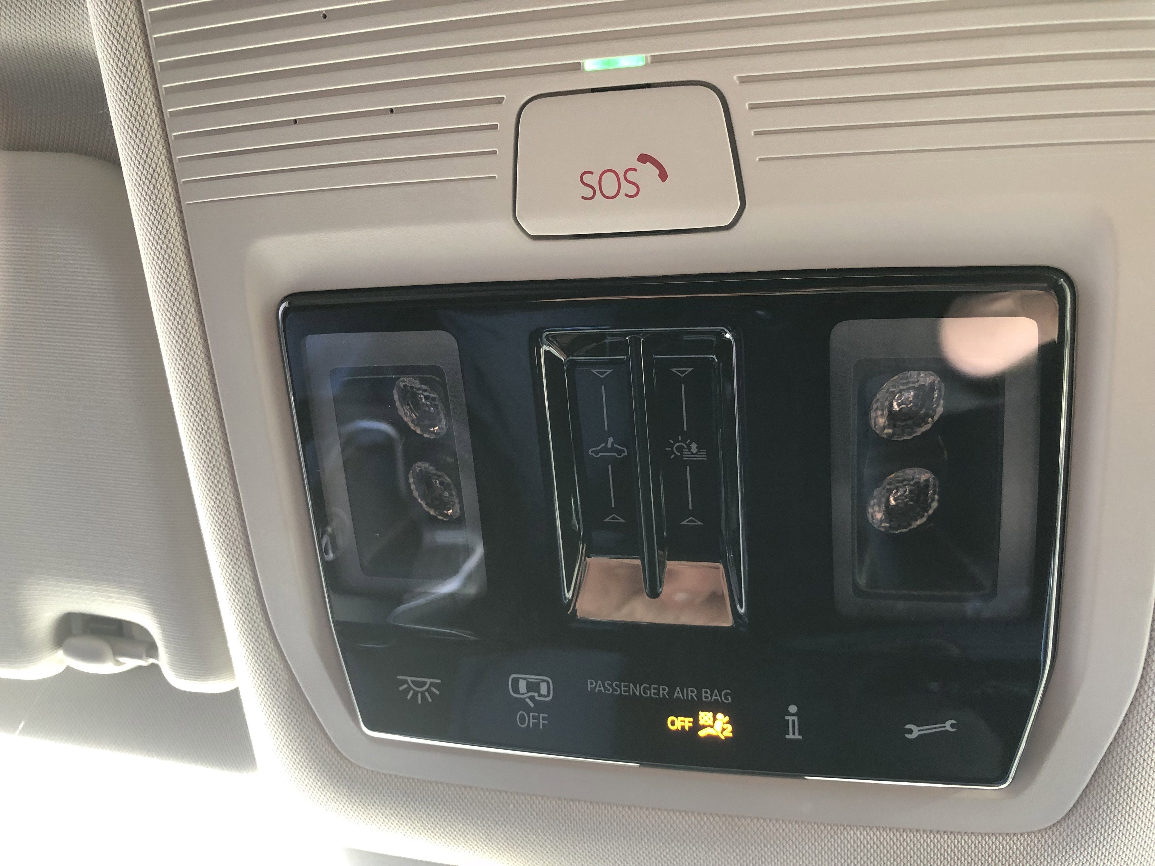 2026 Volkswagen Tiguan SE w/panoramic sunroof