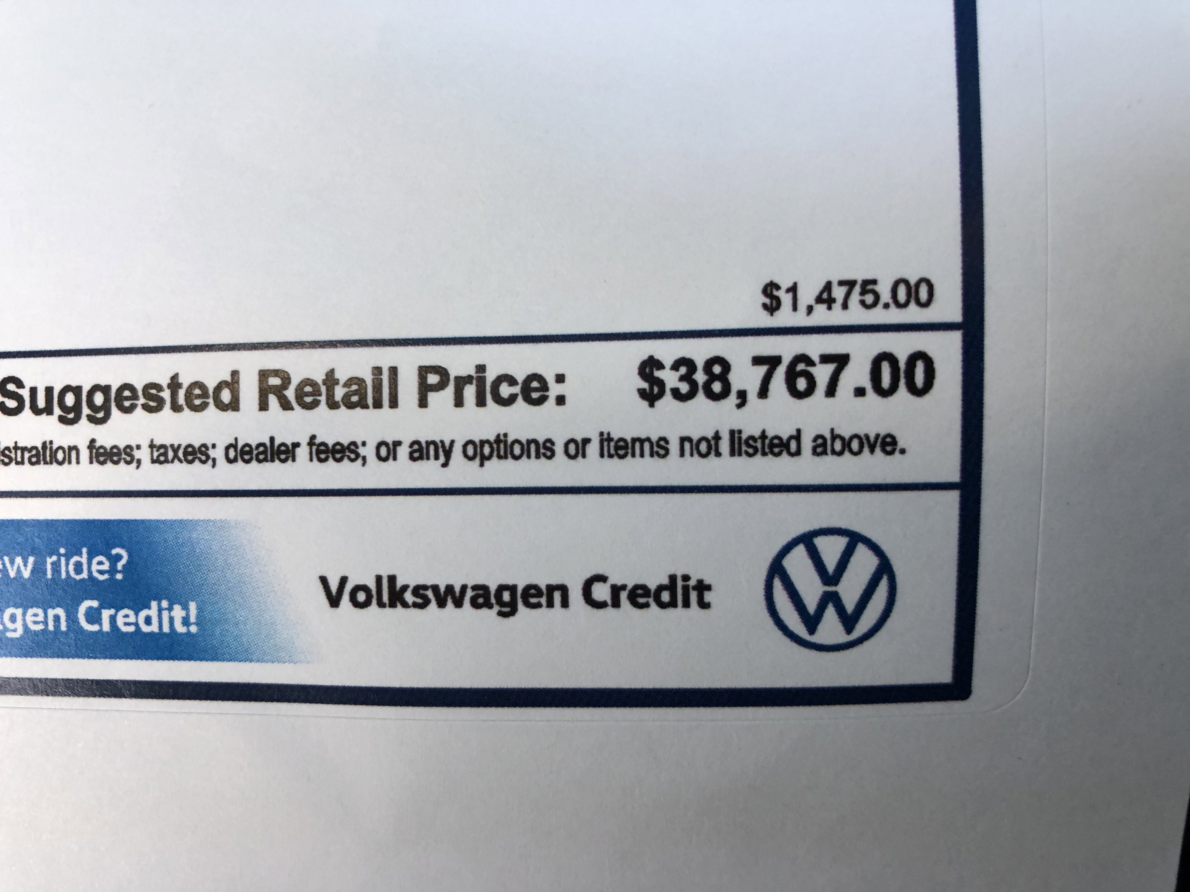 2026 Volkswagen Tiguan SE w/panoramic sunroof