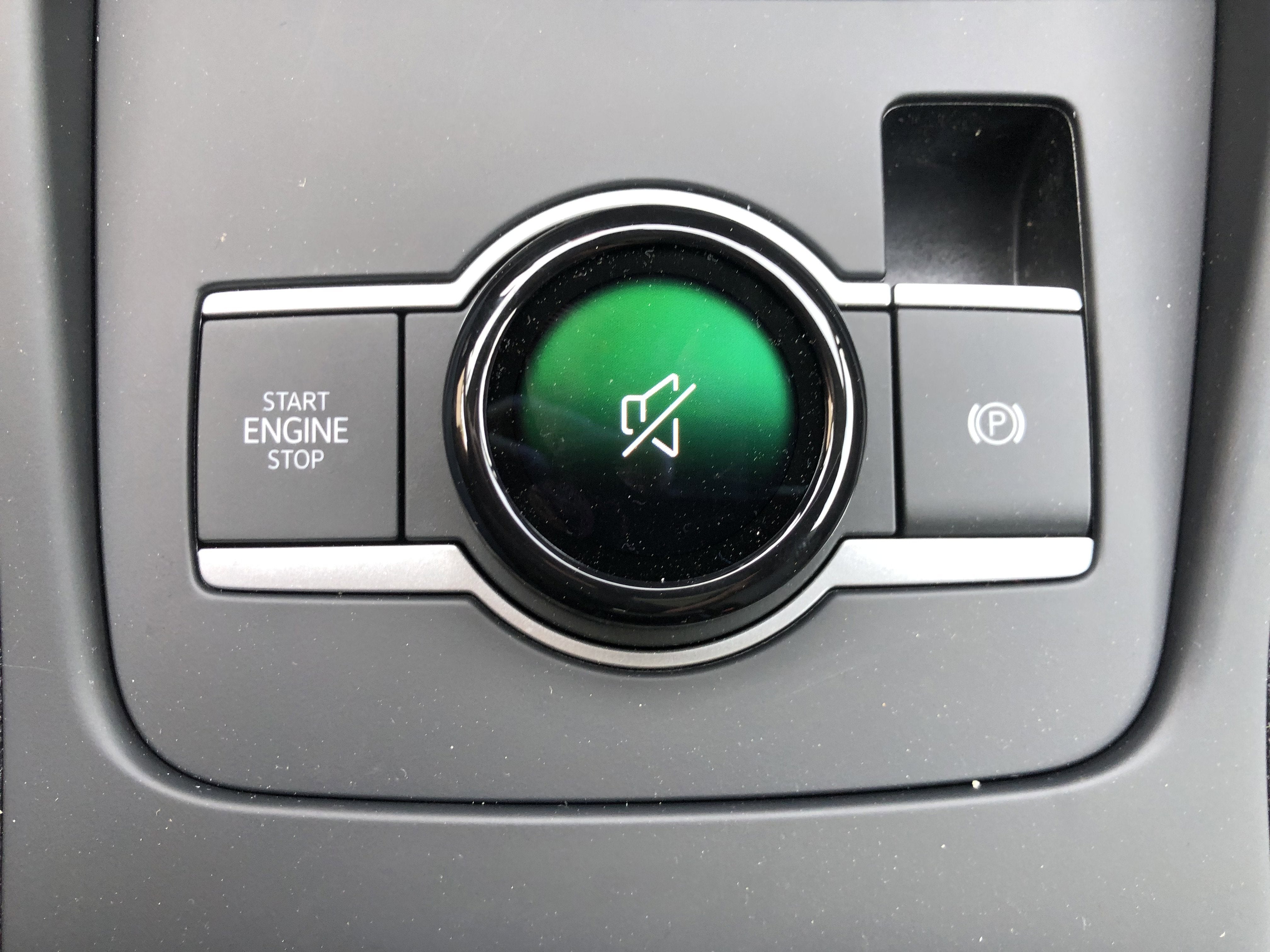 2026 Volkswagen Tiguan SE w/panoramic sunroof