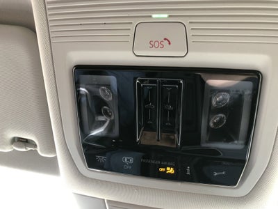 2026 Volkswagen Tiguan SE w/panoramic sunroof