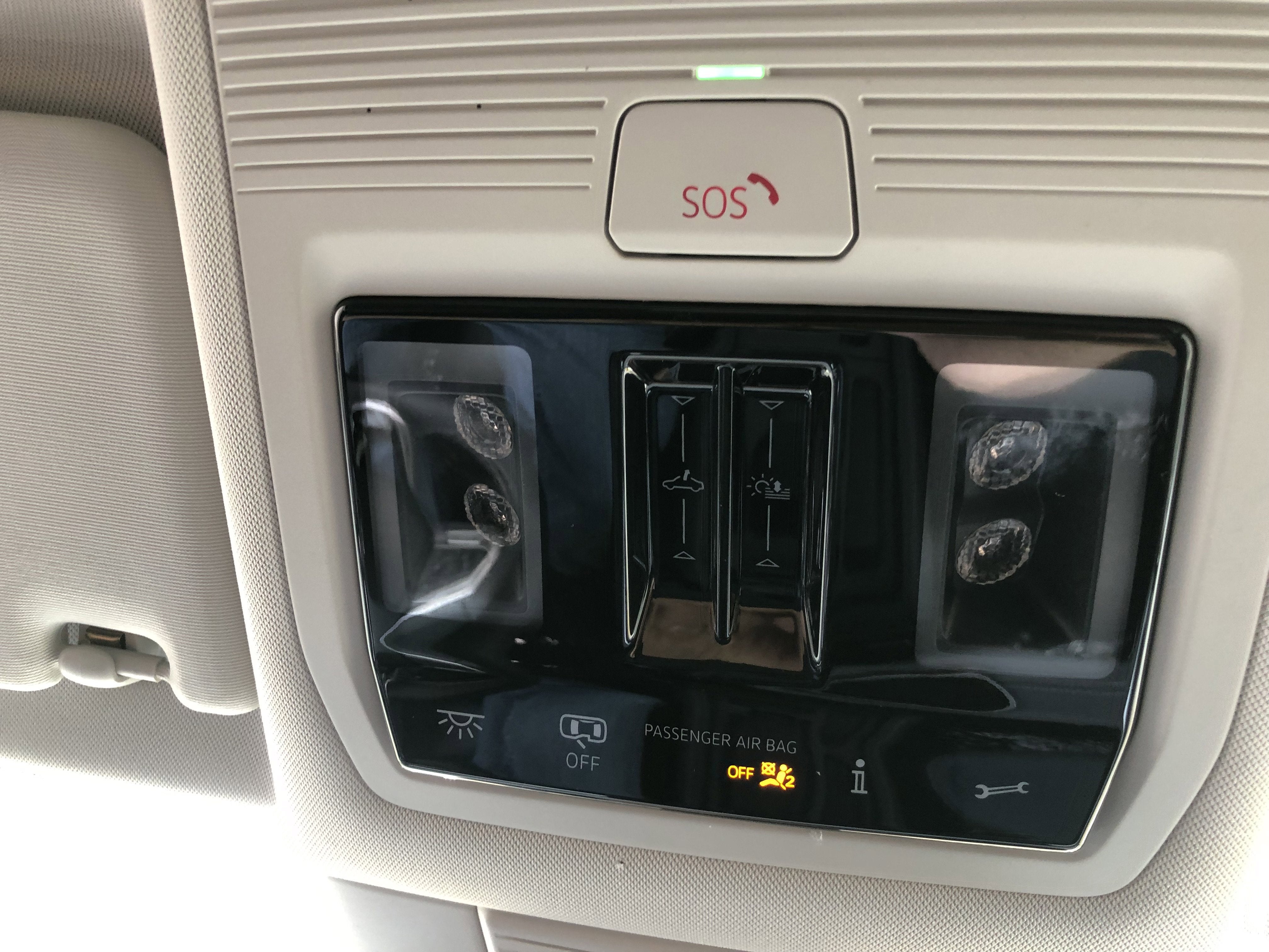 2026 Volkswagen Tiguan SE w/panoramic sunroof