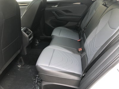 2026 Volkswagen Tiguan SE w/panoramic sunroof