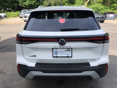 2026 Volkswagen Tiguan SE w/panoramic sunroof