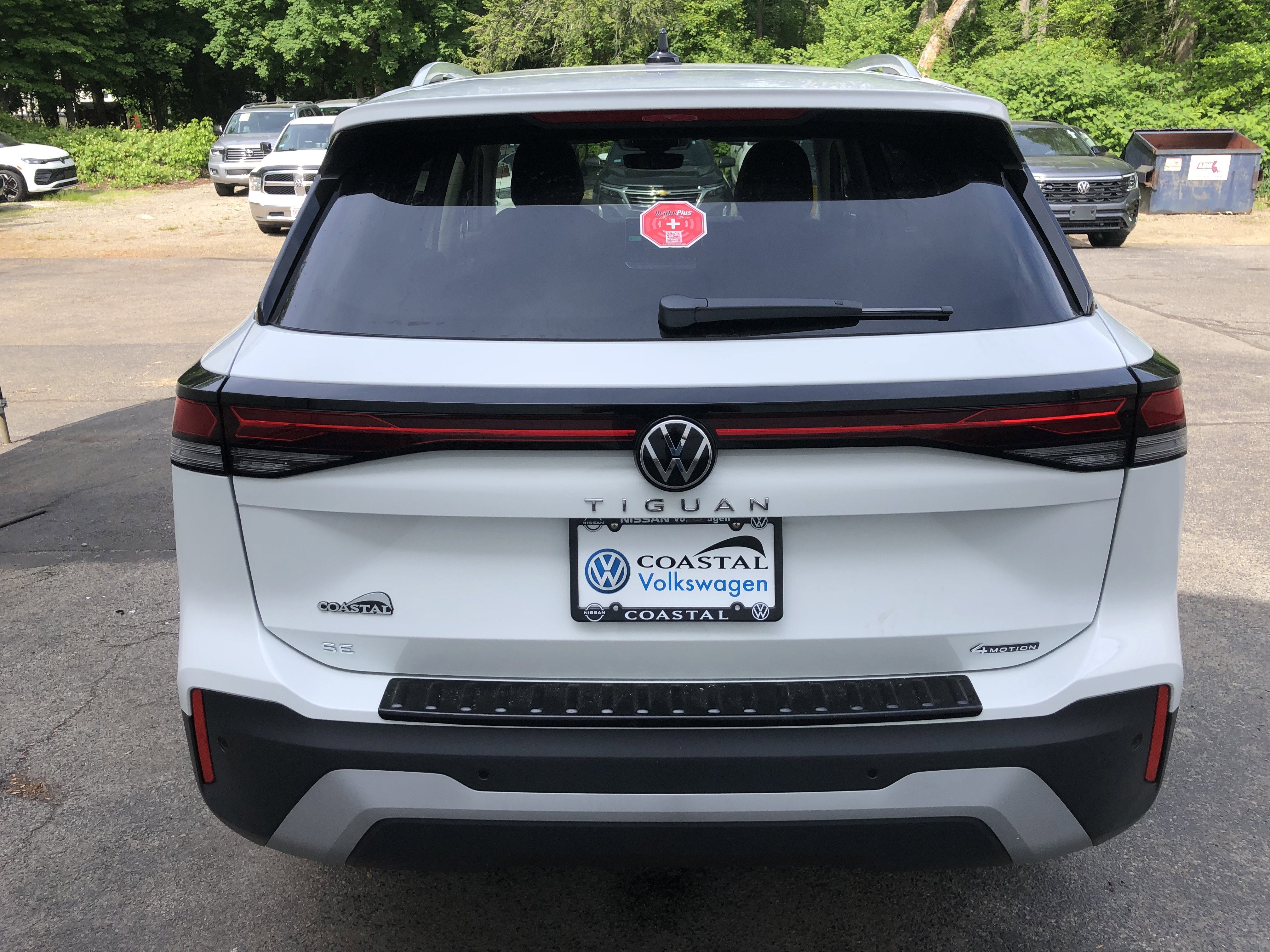 2026 Volkswagen Tiguan SE w/panoramic sunroof