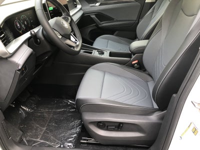 2026 Volkswagen Tiguan SE w/panoramic sunroof