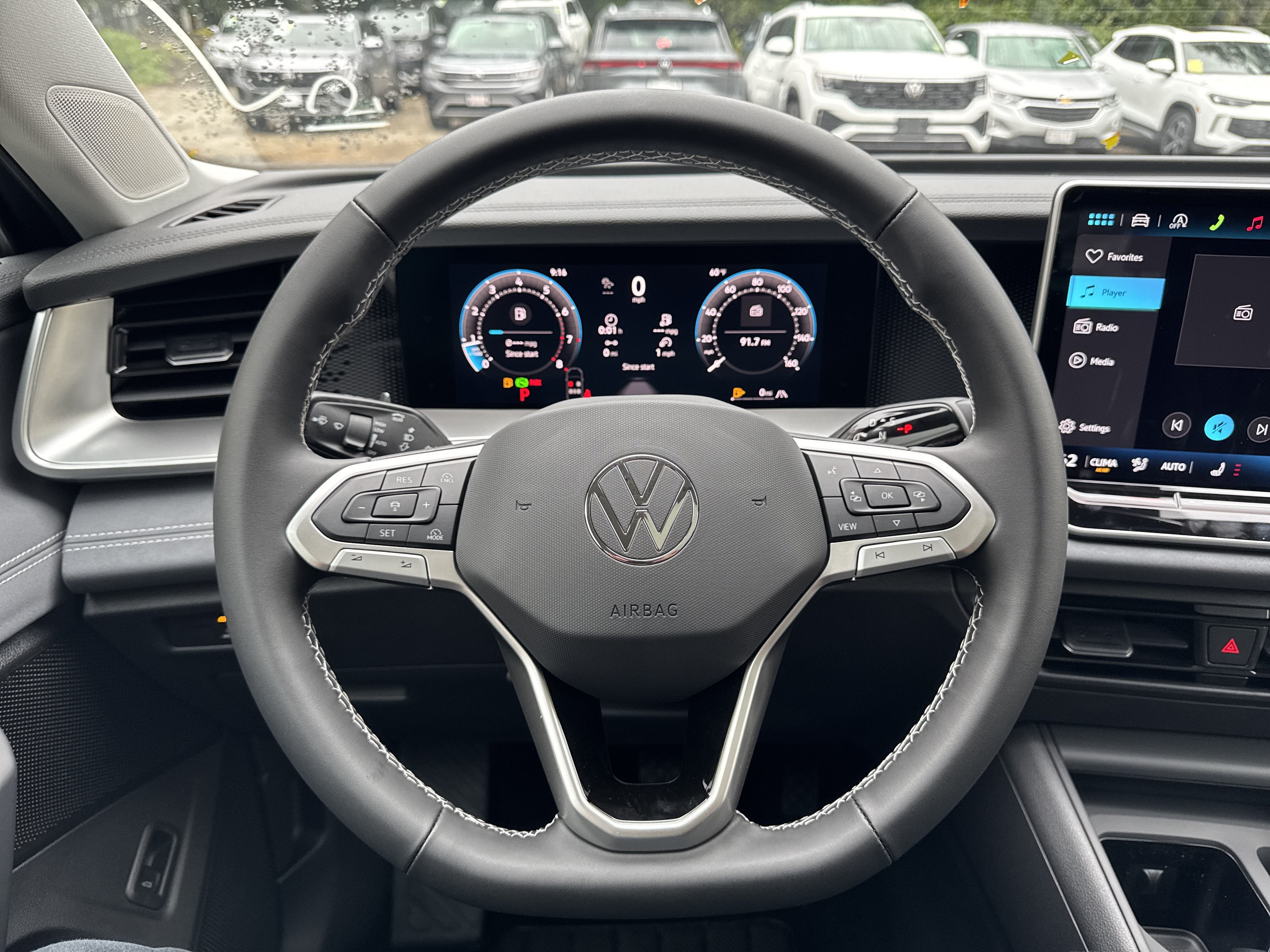 2026 Volkswagen Tiguan SE w/panoramic sunroof