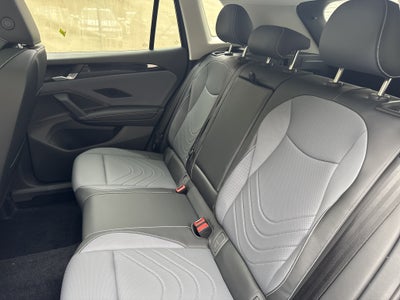 2026 Volkswagen Tiguan SE w/panoramic sunroof