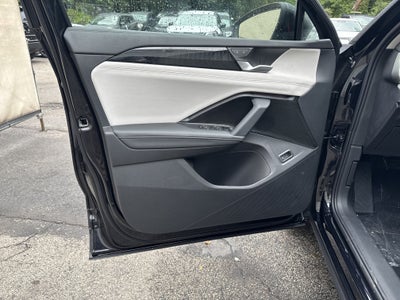 2026 Volkswagen Tiguan SE w/panoramic sunroof