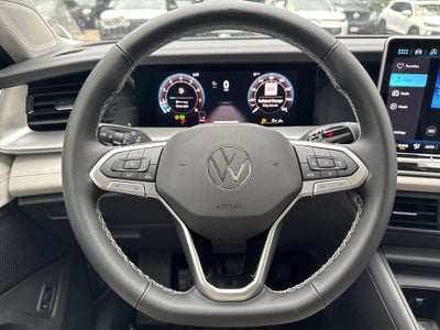 2026 Volkswagen Tiguan SE w/panoramic sunroof