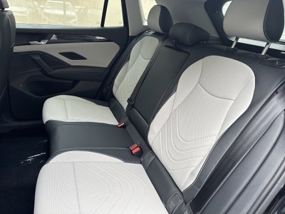2026 Volkswagen Tiguan SE w/panoramic sunroof