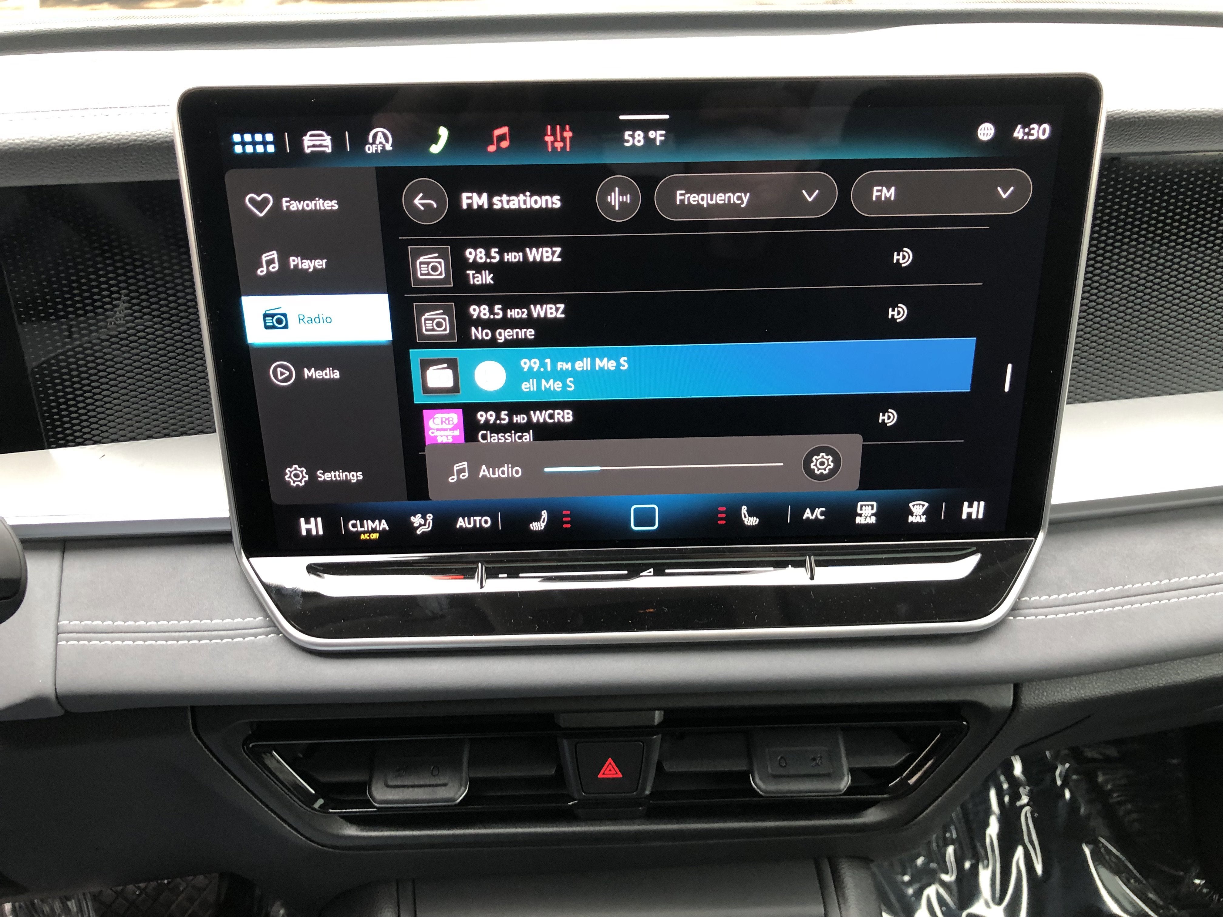 2026 Volkswagen Tiguan SE w/panoramic sunroof