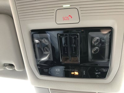 2026 Volkswagen Tiguan SE w/panoramic sunroof