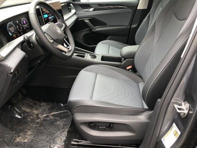 2026 Volkswagen Tiguan SE w/panoramic sunroof