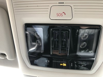 2026 Volkswagen Tiguan SE w/panoramic sunroof