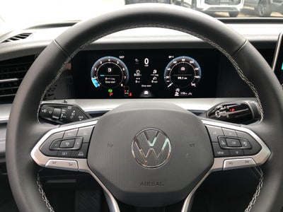 2026 Volkswagen Tiguan SE w/panoramic sunroof