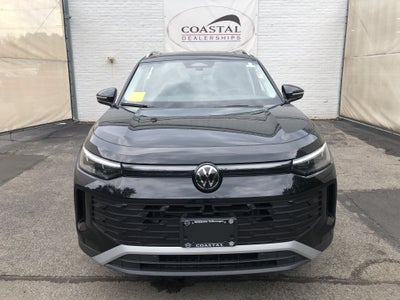 2026 Volkswagen Tiguan SE w/panoramic sunroof